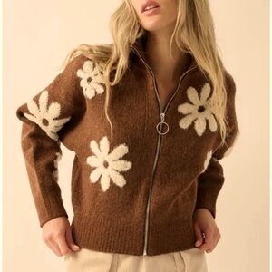 Adorable floral sweater from a boutique in Saratoga Springs NY. NWT